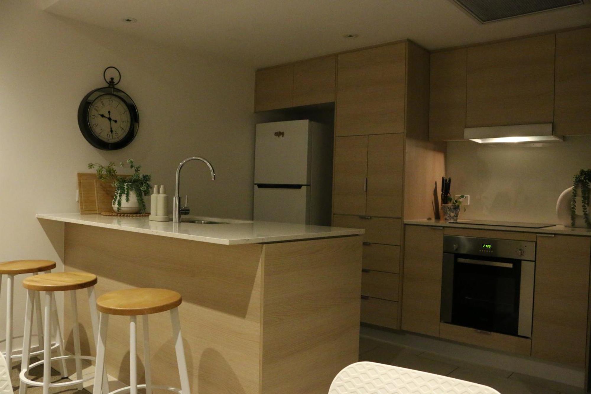 Broadbeach Stunner Modern And Central Gold Coast Exterior photo